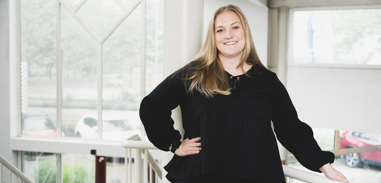 Kathrin Kalisch, Automobilkauffrau